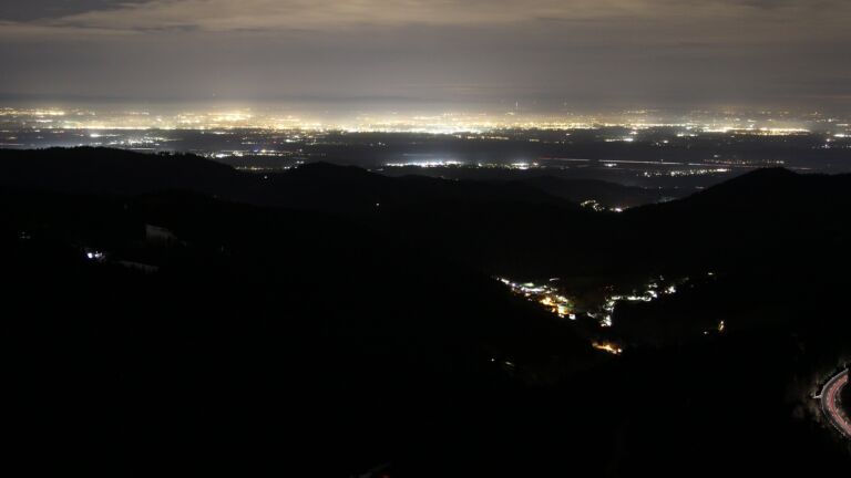 Dieses Bild zeigt eine Webcam-Aufnahme vom Achertal, aufgenommen am Samstag, den 17.01.2026 um 06:30 Uhr. Die Temperatur betrug 7.6°C.