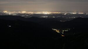 Dieses Bild zeigt eine Webcam-Aufnahme vom Achertal, aufgenommen am Dienstag, den 28.04.2026 um 03:00 Uhr. Die Temperatur betrug 9.7°C.