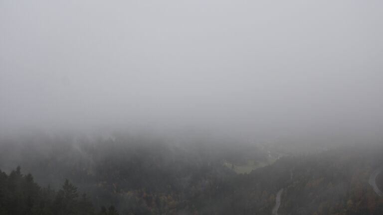 Dieses Bild zeigt eine Webcam-Aufnahme vom Achertal, aufgenommen am Dienstag, den 21.10.2025 um 15:10 Uhr. Die Temperatur betrug 8.2°C.