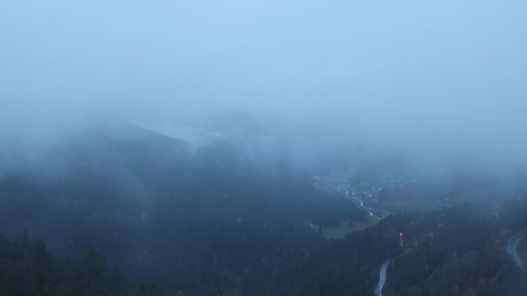 Dieses Bild zeigt eine Webcam-Aufnahme vom Achertal, aufgenommen am Sonntag, den 02.11.2025 um 07:20 Uhr. Die Temperatur betrug 5.7°C.