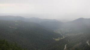 Dieses Bild zeigt eine Webcam-Aufnahme vom Achertal, aufgenommen am Mittwoch, den 16.07.2025 um 09:10 Uhr. Die Temperatur betrug 10.9°C.