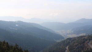 Dieses Bild zeigt eine Webcam-Aufnahme vom Achertal, aufgenommen am Montag, den 09.02.2026 um 15:30 Uhr. Die Temperatur betrug 4.1°C.