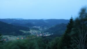 Dieses Bild zeigt eine Webcam-Aufnahme vom Achertal, aufgenommen am Samstag, den 30.05.2026 um 05:00 Uhr. Die Temperatur betrug 17.4°C.