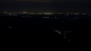 Dieses Bild zeigt eine Webcam-Aufnahme vom Achertal, aufgenommen am Sonntag, den 19.04.2026 um 05:20 Uhr. Die Temperatur betrug 10.1°C.