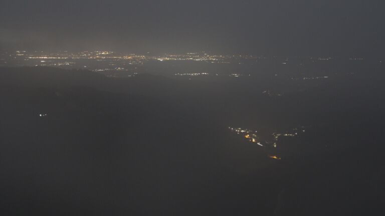 Dieses Bild zeigt eine Webcam-Aufnahme vom Achertal, aufgenommen am Sonntag, den 01.03.2026 um 02:30 Uhr. Die Temperatur betrug 3.1°C.