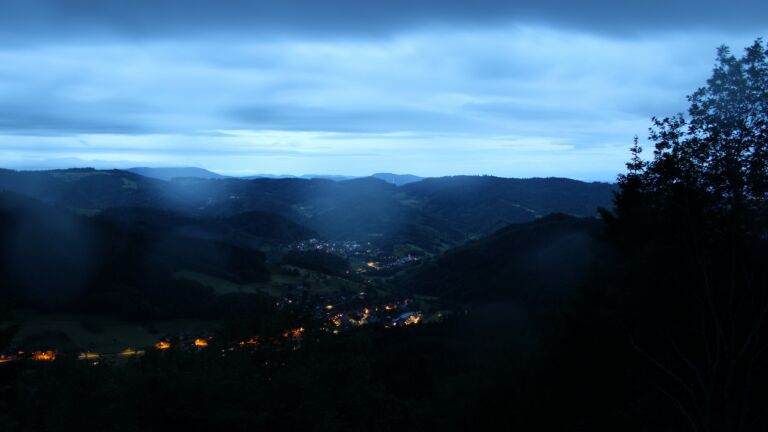 Dieses Bild zeigt eine Webcam-Aufnahme vom Achertal, aufgenommen am Freitag, den 05.06.2026 um 04:50 Uhr. Die Temperatur betrug 9°C.