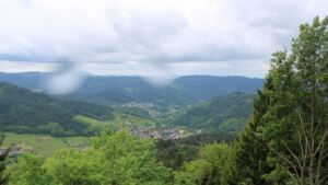 Dieses Bild zeigt eine Webcam-Aufnahme vom Achertal, aufgenommen am Mittwoch, den 20.05.2026 um 12:30 Uhr. Die Temperatur betrug 12.6°C.