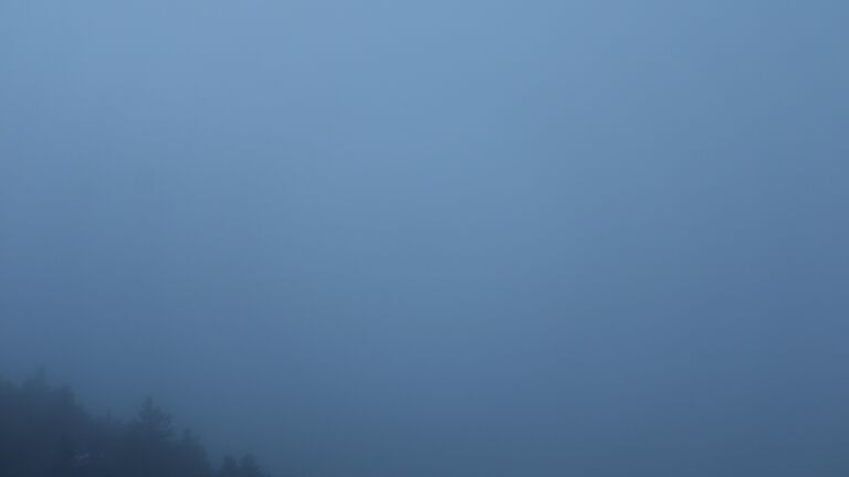 Dieses Bild zeigt eine Webcam-Aufnahme vom Achertal, aufgenommen am Freitag, den 28.11.2025 um 16:40 Uhr. Die Temperatur betrug 3.1°C.