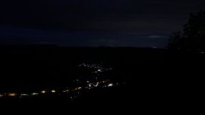 Dieses Bild zeigt eine Webcam-Aufnahme vom Achertal, aufgenommen am Sonntag, den 14.06.2026 um 03:50 Uhr. Die Temperatur betrug 13.2°C.