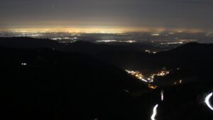 Dieses Bild zeigt eine Webcam-Aufnahme vom Achertal, aufgenommen am Freitag, den 12.12.2025 um 06:20 Uhr. Die Temperatur betrug 7.1°C.