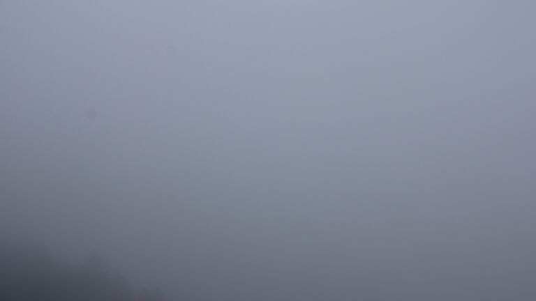 Dieses Bild zeigt eine Webcam-Aufnahme vom Achertal, aufgenommen am Samstag, den 29.11.2025 um 13:10 Uhr. Die Temperatur betrug 4.8°C.