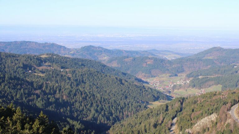 Dieses Bild zeigt eine Webcam-Aufnahme vom Achertal, aufgenommen am Montag, den 02.03.2026 um 09:20 Uhr. Die Temperatur betrug 9.1°C.