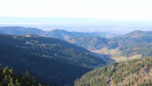 Dieses Bild zeigt eine Webcam-Aufnahme vom Achertal, aufgenommen am Dienstag, den 09.12.2025 um 11:40 Uhr. Die Temperatur betrug 10.1°C.