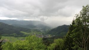 Dieses Bild zeigt eine Webcam-Aufnahme vom Achertal, aufgenommen am Donnerstag, den 14.05.2026 um 17:50 Uhr. Die Temperatur betrug 7.6°C.