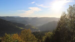 Dieses Bild zeigt eine Webcam-Aufnahme vom Achertal, aufgenommen am Dienstag, den 27.10.2026 um 16:10 Uhr. Die Temperatur betrug 20.2°C.