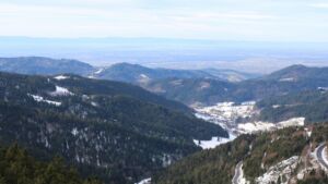 Dieses Bild zeigt eine Webcam-Aufnahme vom Achertal, aufgenommen am Dienstag, den 13.01.2026 um 12:50 Uhr. Die Temperatur betrug 7.2°C.