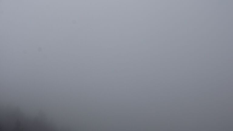 Dieses Bild zeigt eine Webcam-Aufnahme vom Achertal, aufgenommen am Sonntag, den 05.10.2025 um 14:10 Uhr. Die Temperatur betrug 4.3°C.