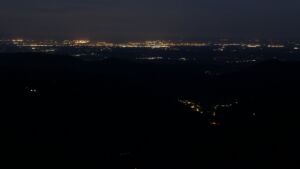 Dieses Bild zeigt eine Webcam-Aufnahme vom Achertal, aufgenommen am Samstag, den 02.05.2026 um 05:00 Uhr. Die Temperatur betrug 14°C.