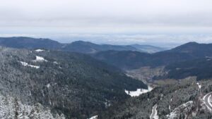 Dieses Bild zeigt eine Webcam-Aufnahme vom Achertal, aufgenommen am Freitag, den 30.01.2026 um 13:20 Uhr. Die Temperatur betrug 1.5°C.