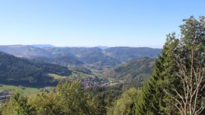 Dieses Bild zeigt eine Webcam-Aufnahme vom Achertal, aufgenommen am Samstag, den 26.09.2026 um 11:30 Uhr. Die Temperatur betrug 24.4°C.