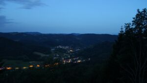 Dieses Bild zeigt eine Webcam-Aufnahme vom Achertal, aufgenommen am Samstag, den 20.06.2026 um 04:30 Uhr. Die Temperatur betrug 20.6°C.
