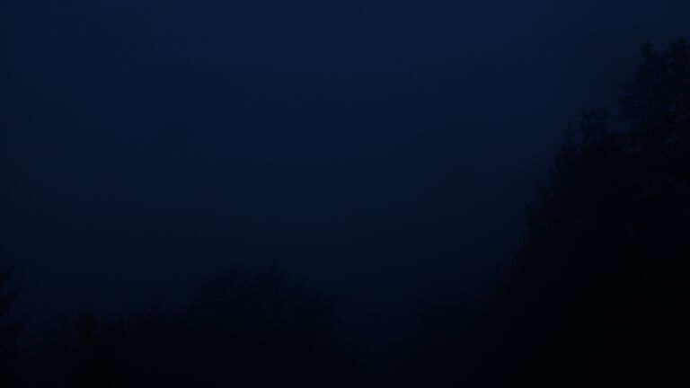 Dieses Bild zeigt eine Webcam-Aufnahme vom Achertal, aufgenommen am Mittwoch, den 01.07.2026 um 04:20 Uhr. Die Temperatur betrug 17.5°C.