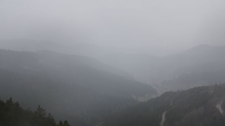 Dieses Bild zeigt eine Webcam-Aufnahme vom Achertal, aufgenommen am Samstag, den 11.04.2026 um 19:20 Uhr. Die Temperatur betrug 10.7°C.