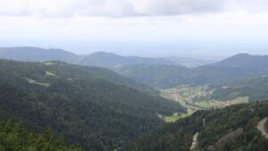 Dieses Bild zeigt eine Webcam-Aufnahme vom Achertal, aufgenommen am Dienstag, den 16.09.2025 um 12:00 Uhr. Die Temperatur betrug 8°C.