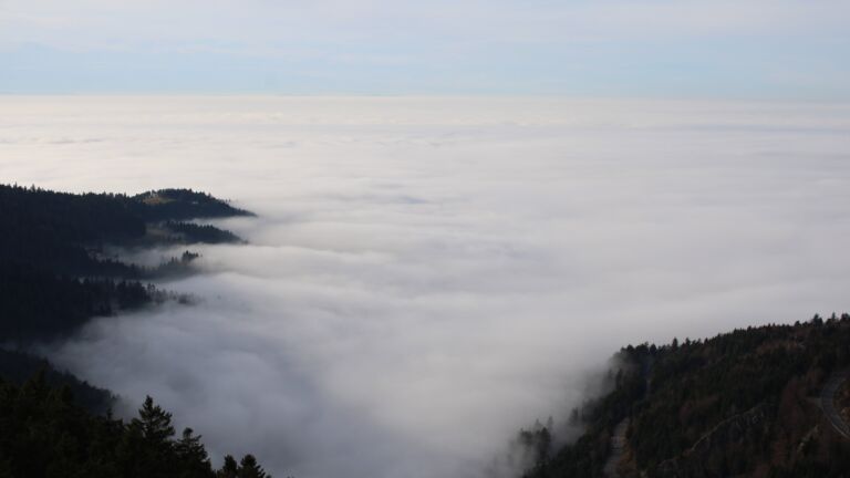 Dieses Bild zeigt eine Webcam-Aufnahme vom Achertal, aufgenommen am Montag, den 22.12.2025 um 14:30 Uhr. Die Temperatur betrug 7.2°C.