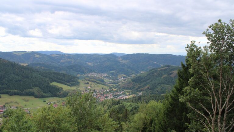 Dieses Bild zeigt eine Webcam-Aufnahme vom Achertal, aufgenommen am Dienstag, den 01.09.2026 um 14:30 Uhr. Die Temperatur betrug 20.1°C.