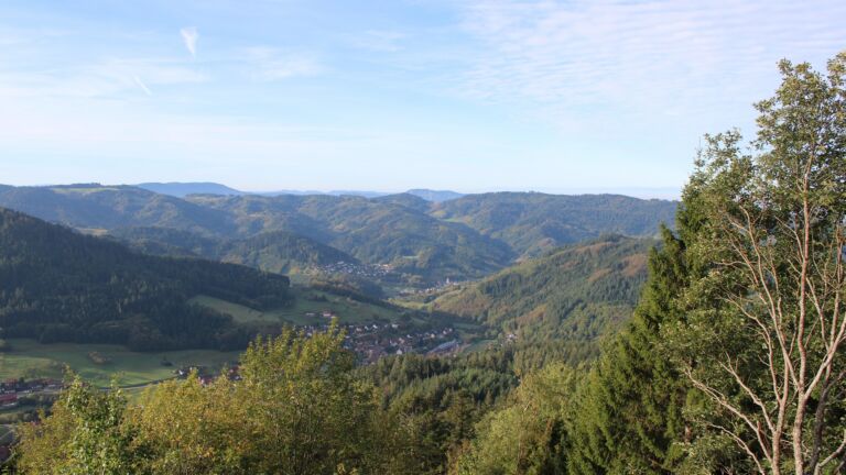 Dieses Bild zeigt eine Webcam-Aufnahme vom Achertal, aufgenommen am Donnerstag, den 15.10.2026 um 09:40 Uhr. Die Temperatur betrug 15.7°C.