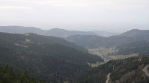 Dieses Bild zeigt eine Webcam-Aufnahme vom Achertal, aufgenommen am Samstag, den 15.11.2025 um 13:50 Uhr. Die Temperatur betrug 10.8°C.