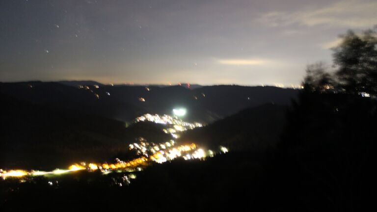 Dieses Bild zeigt eine Webcam-Aufnahme vom Achertal, aufgenommen am Freitag, den 02.10.2026 um 20:30 Uhr. Die Temperatur betrug 14.4°C.