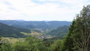 Dieses Bild zeigt eine Webcam-Aufnahme vom Achertal, aufgenommen am Samstag, den 06.06.2026 um 12:00 Uhr. Die Temperatur betrug 17.9°C.