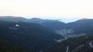 Dieses Bild zeigt eine Webcam-Aufnahme vom Achertal, aufgenommen am Sonntag, den 08.02.2026 um 08:10 Uhr. Die Temperatur betrug 2.4°C.