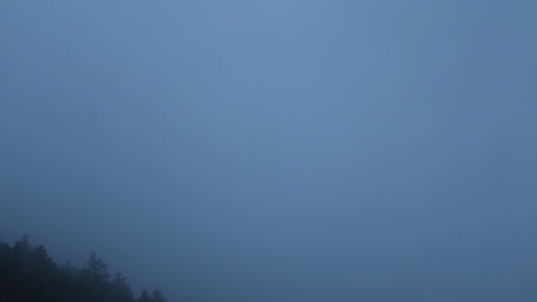 Dieses Bild zeigt eine Webcam-Aufnahme vom Achertal, aufgenommen am Donnerstag, den 05.06.2025 um 05:20 Uhr. Die Temperatur betrug 9°C.