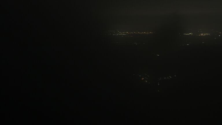 Dieses Bild zeigt eine Webcam-Aufnahme vom Achertal, aufgenommen am Donnerstag, den 07.05.2026 um 23:30 Uhr. Die Temperatur betrug 5.1°C.