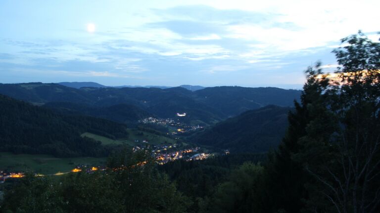 Dieses Bild zeigt eine Webcam-Aufnahme vom Achertal, aufgenommen am Donnerstag, den 17.09.2026 um 20:10 Uhr. Die Temperatur betrug 15.2°C.