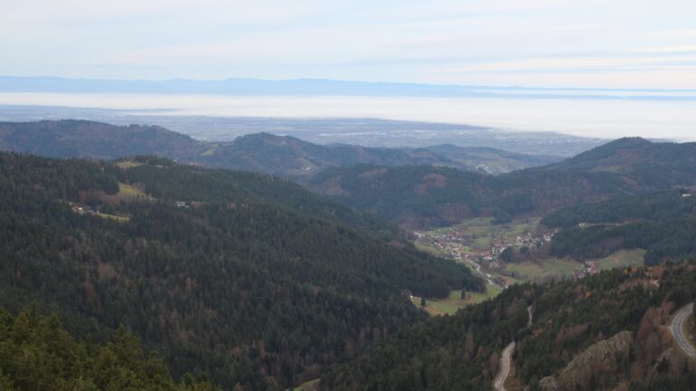 Dieses Bild zeigt eine Webcam-Aufnahme vom Achertal, aufgenommen am Sonntag, den 16.11.2025 um 08:20 Uhr. Die Temperatur betrug 8.5°C.