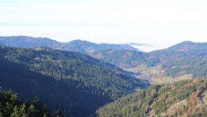 Dieses Bild zeigt eine Webcam-Aufnahme vom Achertal, aufgenommen am Montag, den 10.11.2025 um 10:20 Uhr. Die Temperatur betrug 5.5°C.