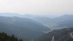 Dieses Bild zeigt eine Webcam-Aufnahme vom Achertal, aufgenommen am Samstag, den 21.03.2026 um 15:40 Uhr. Die Temperatur betrug 6.4°C.