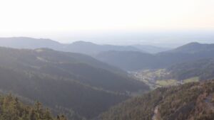 Dieses Bild zeigt eine Webcam-Aufnahme vom Achertal, aufgenommen am Freitag, den 27.02.2026 um 16:50 Uhr. Die Temperatur betrug 14.8°C.