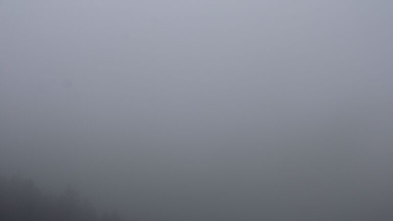 Dieses Bild zeigt eine Webcam-Aufnahme vom Achertal, aufgenommen am Mittwoch, den 06.05.2026 um 19:10 Uhr. Die Temperatur betrug 5.8°C.