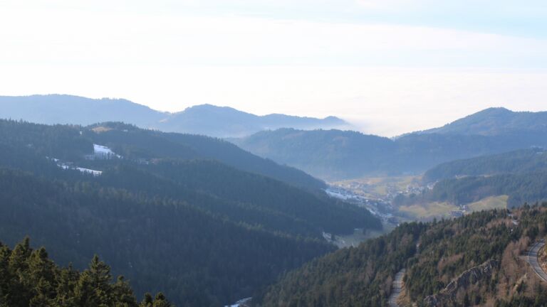 Dieses Bild zeigt eine Webcam-Aufnahme vom Achertal, aufgenommen am Donnerstag, den 22.01.2026 um 14:50 Uhr. Die Temperatur betrug 7.2°C.