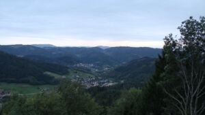 Dieses Bild zeigt eine Webcam-Aufnahme vom Achertal, aufgenommen am Sonntag, den 20.09.2026 um 19:40 Uhr. Die Temperatur betrug 17.6°C.