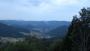 Dieses Bild zeigt eine Webcam-Aufnahme vom Achertal, aufgenommen am Sonntag, den 16.08.2026 um 06:10 Uhr. Die Temperatur betrug 23.4°C.