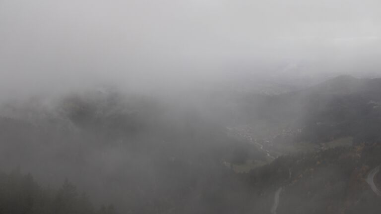 Dieses Bild zeigt eine Webcam-Aufnahme vom Achertal, aufgenommen am Sonntag, den 02.11.2025 um 08:20 Uhr. Die Temperatur betrug 5.6°C.