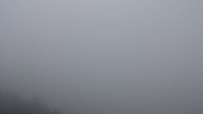 Dieses Bild zeigt eine Webcam-Aufnahme vom Achertal, aufgenommen am Dienstag, den 07.10.2025 um 12:30 Uhr. Die Temperatur betrug 9.9°C.