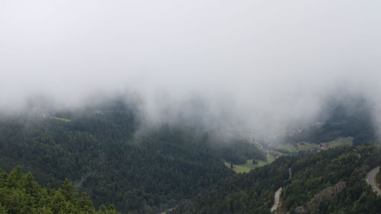 Dieses Bild zeigt eine Webcam-Aufnahme vom Achertal, aufgenommen am Dienstag, den 02.09.2025 um 10:40 Uhr. Die Temperatur betrug 10.3°C.