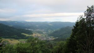 Dieses Bild zeigt eine Webcam-Aufnahme vom Achertal, aufgenommen am Montag, den 01.06.2026 um 06:30 Uhr. Die Temperatur betrug 12°C.